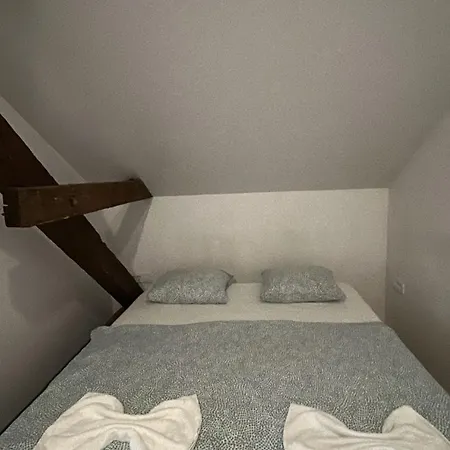 Hostel Simpl - Fully Renovated In 2026 *